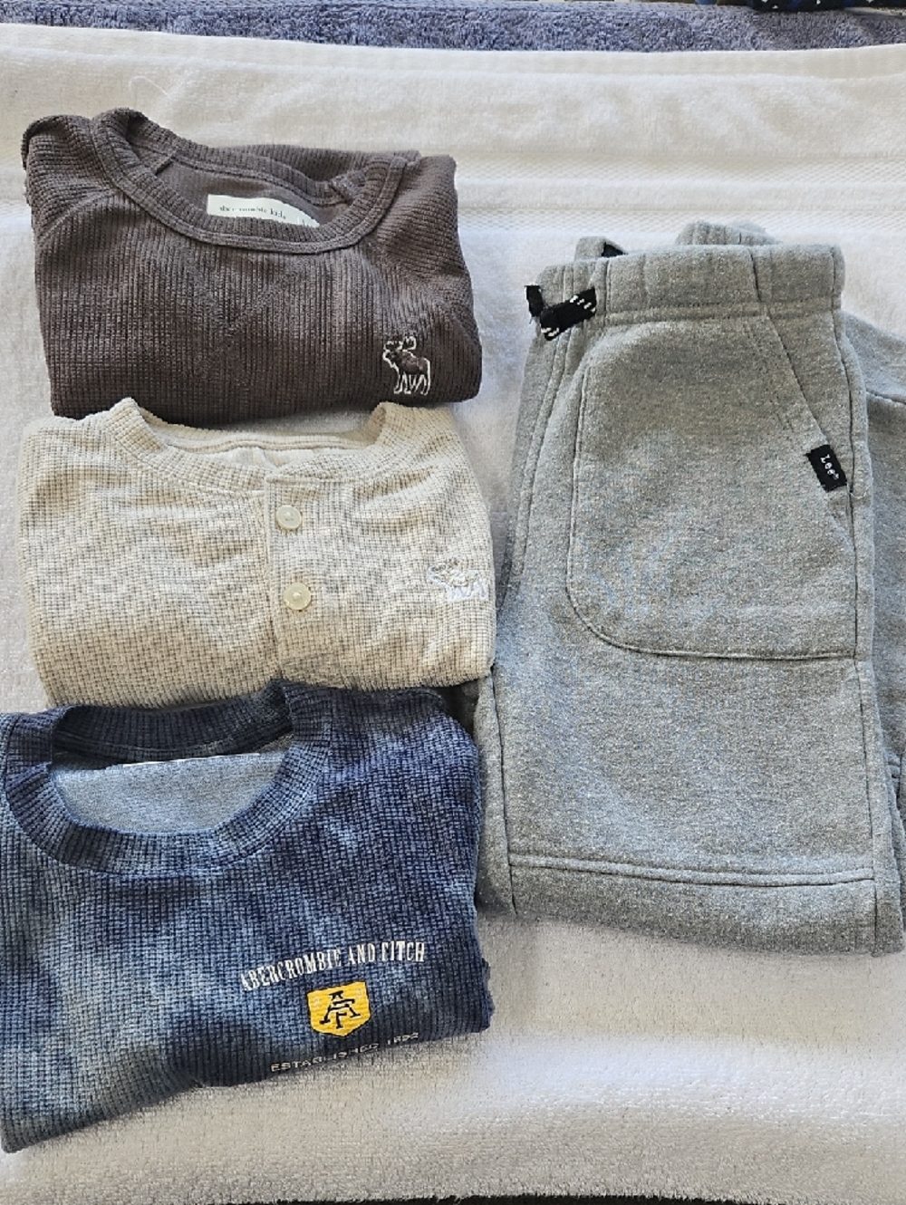 Abercrombie & Fitch Kids (3) Long Sleeve Waffle Tops & 1 Lee Gray Sweatpants